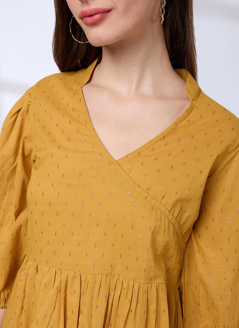 جلو باص طقم تونيك نسائي بياقة  وأكمام أسقفية وتفاصيل لامعة مع بنطال مستقيم للعمل - Image 5